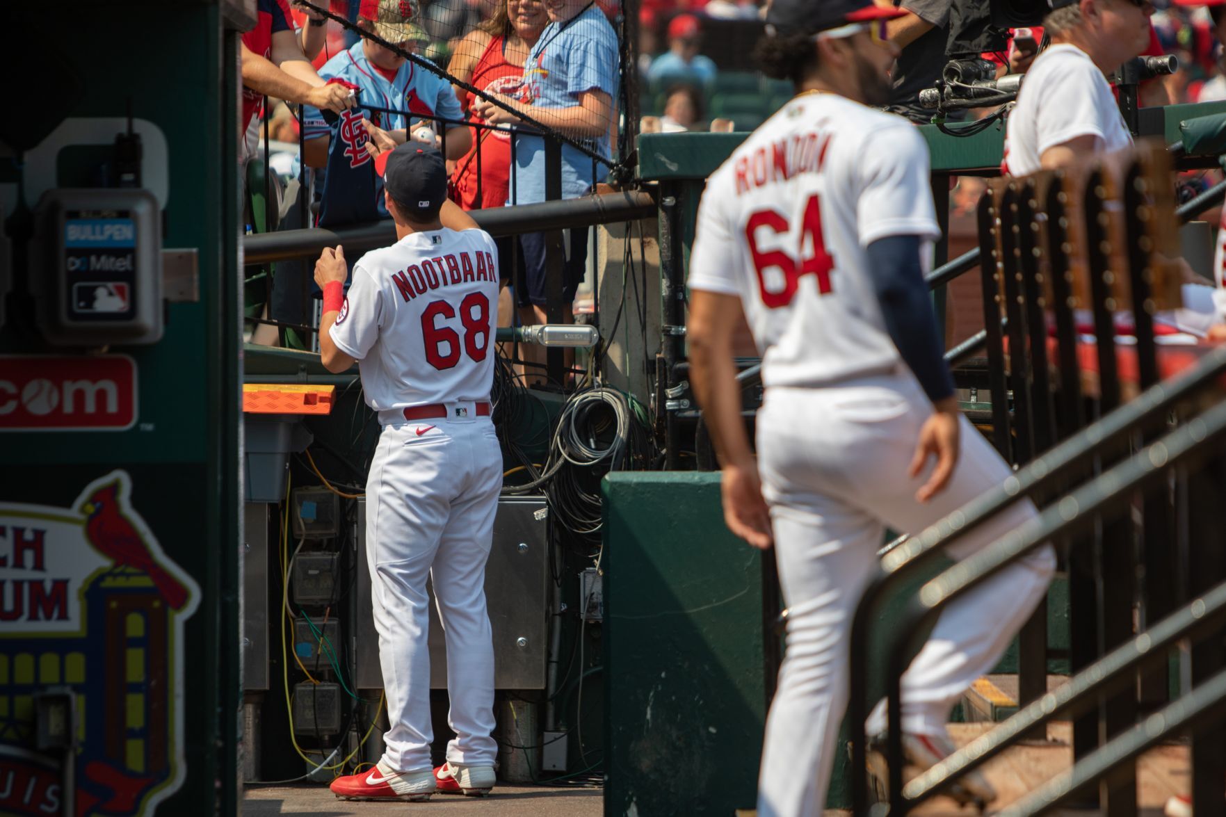 Cardinals take on Reds
